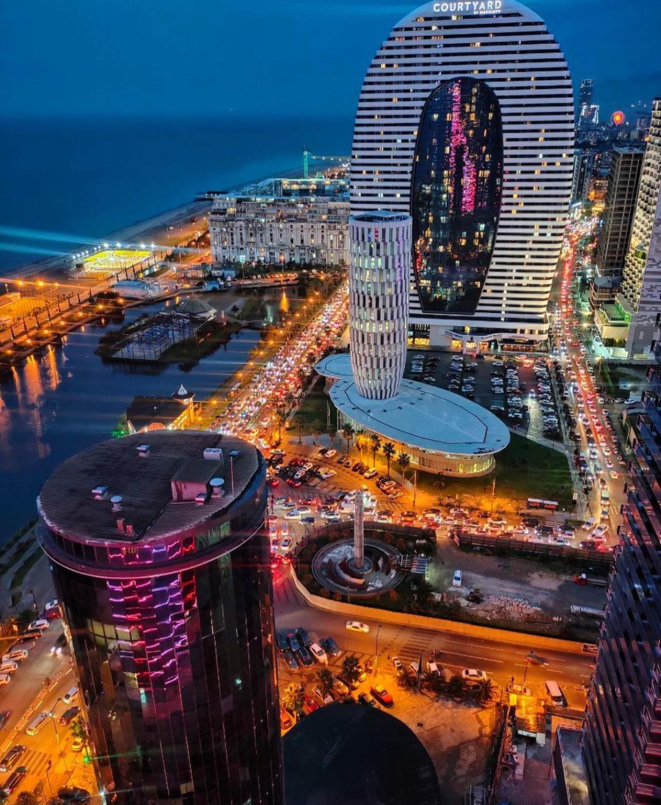Orbi City Aparthotel Batumi Exterior foto